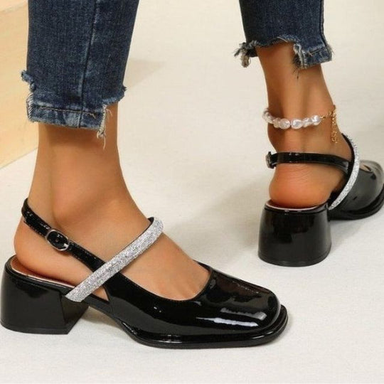 Glitzernde WeißlackPumps