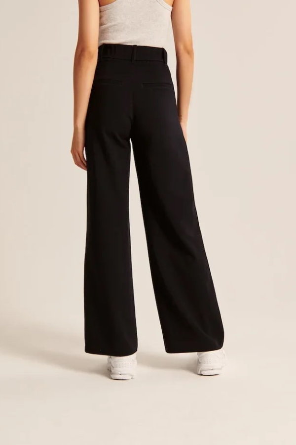 Hose mit Weitem Bein Vielseitige Eleganz