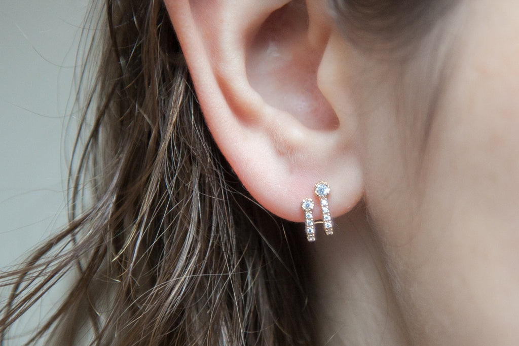 Vergoldete doppelte Ohrringe mit Strass – Funkelnde Eleganz für jeden Anlass | Shop Nory