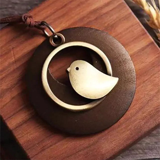 Hölzerne Vogel-Halskette | Shop Nory