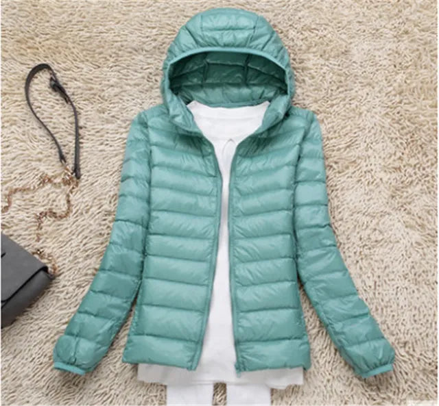 Leichte und praktische Daunenjacke für Frauen