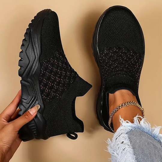 Orthopedic sneaker for women