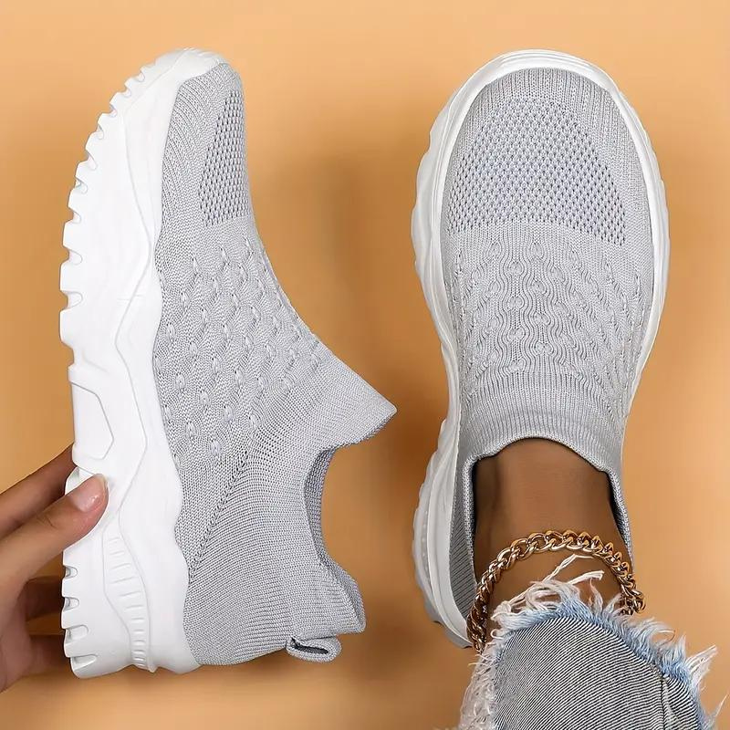 Orthopedic sneaker for women
