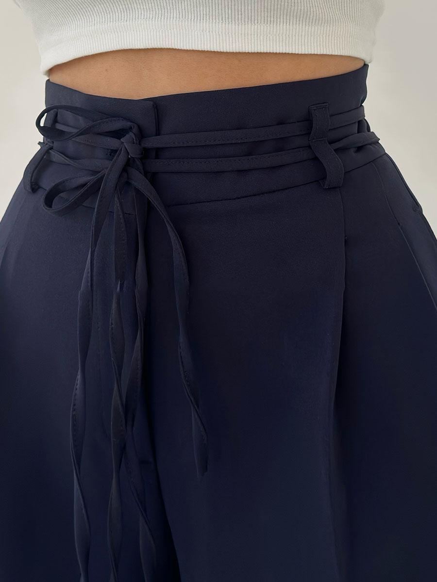 Damenhose mit Hohem Bund und Weitem Bein