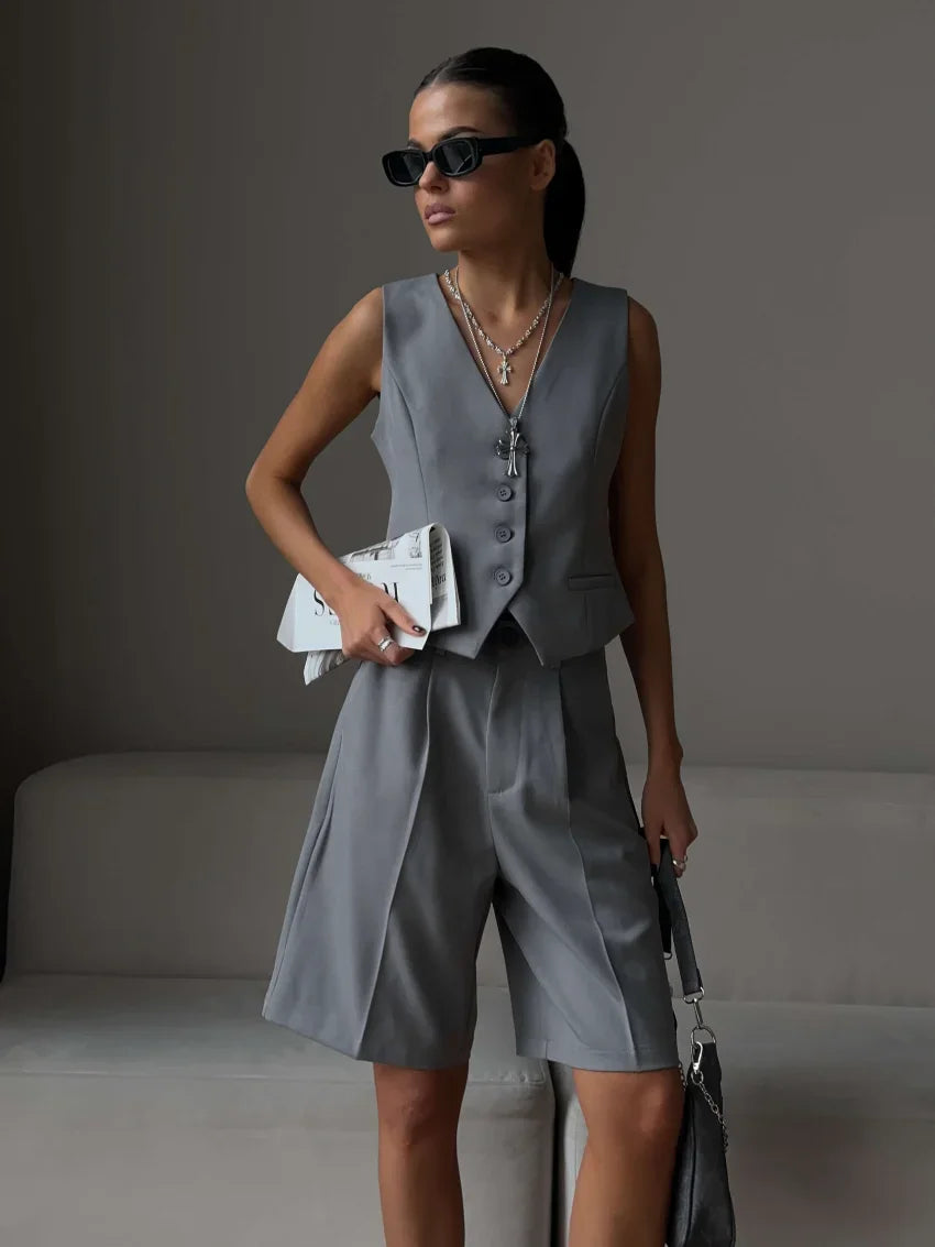 Sommer-Weste und Shorts Set