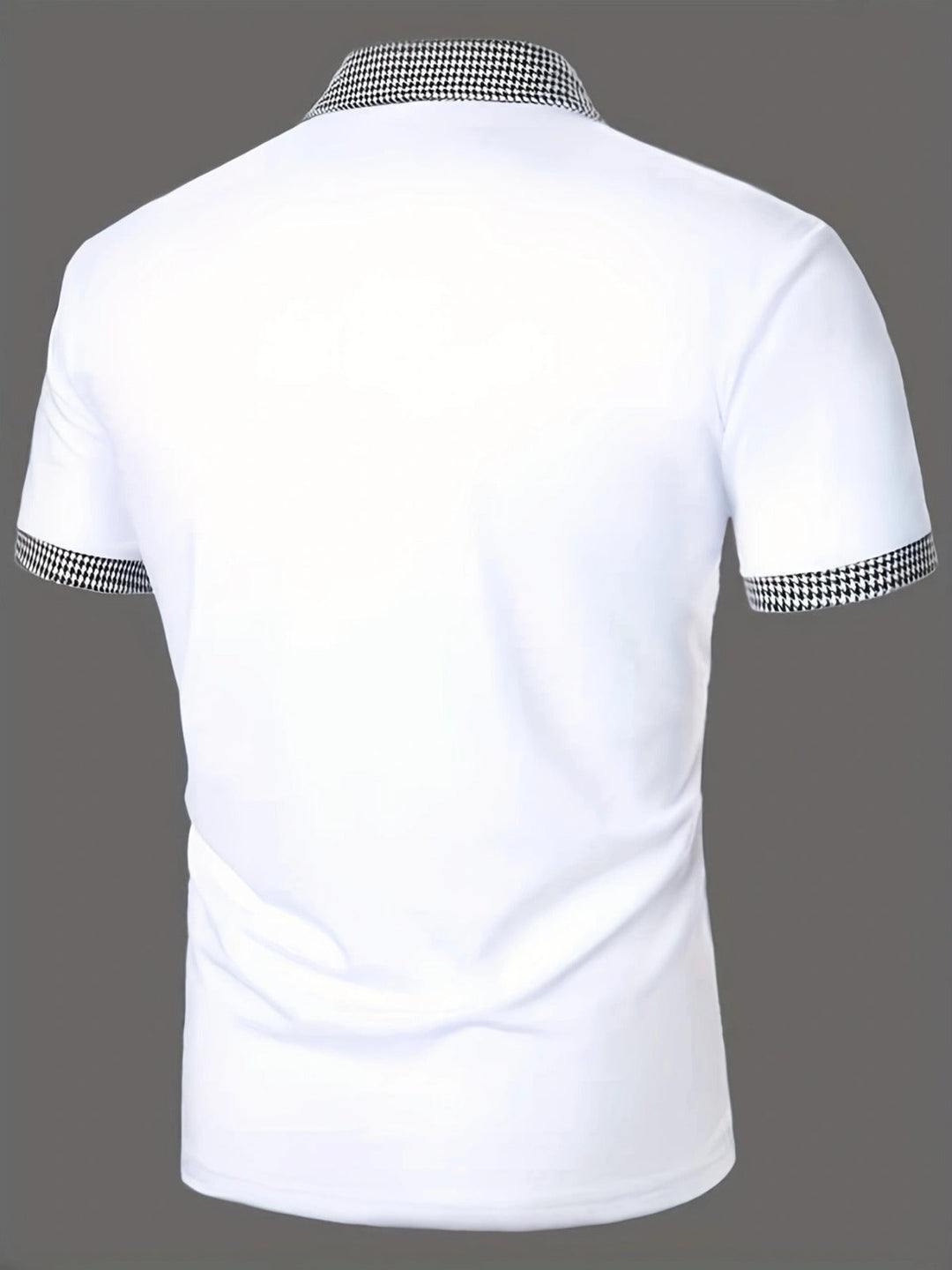 Farblich passendes POLO-Shirt mit Knöpfen