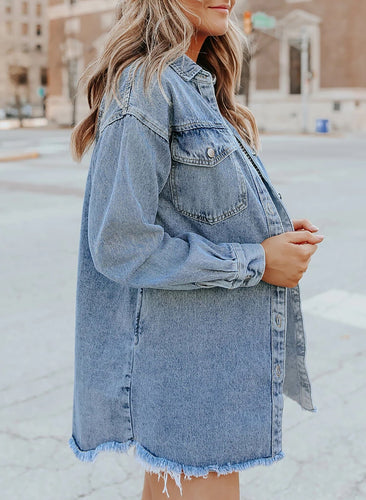 Mach jedes Outfit schöner mit dieser Jeansjacke