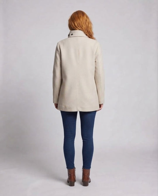 Damen Kurz geschnittener Wollmix-Boxy-Mantel mit Stehkragen, übergroßen Knöpfen und Pattentaschen Shop Nory