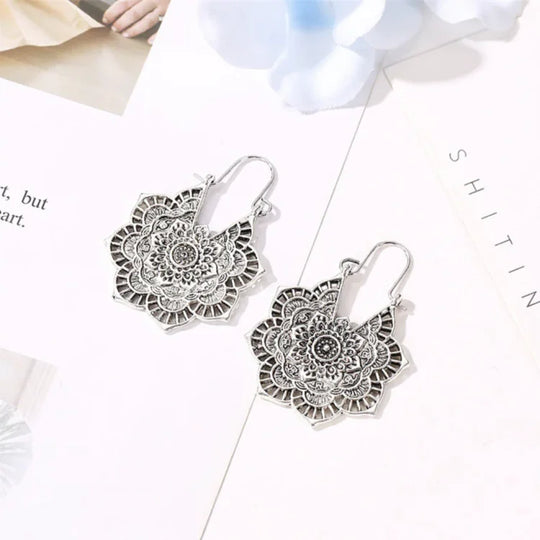 Goldene/Silberne Lotus-Mandala-Ohrringe – Isolde | Shop Nory