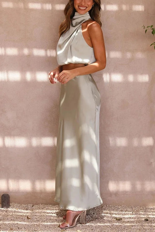 Solch Eine Stimmung Hochgeschlossene Satin Drapiert Maxirock Set