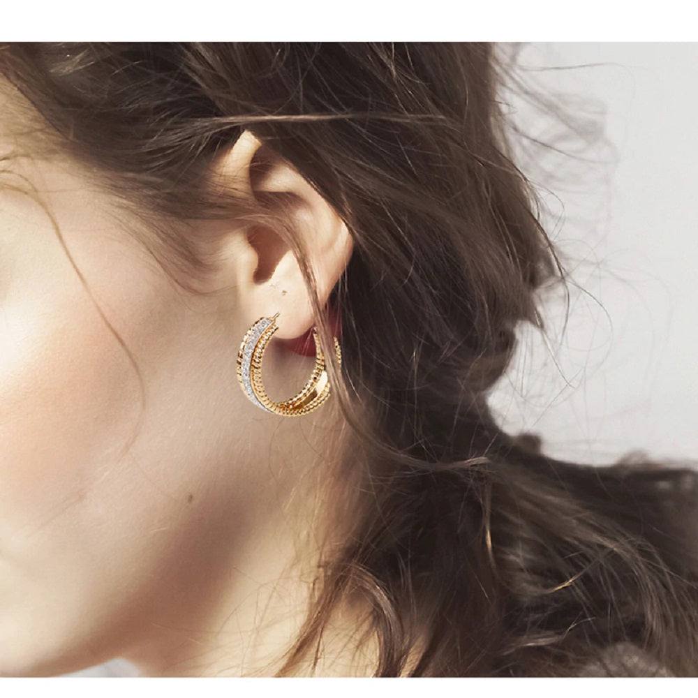 Damen Mittel Goldplattierte Kristall Mittelstange Glänzend Creole Hoop Ohrringe | Shop Nory