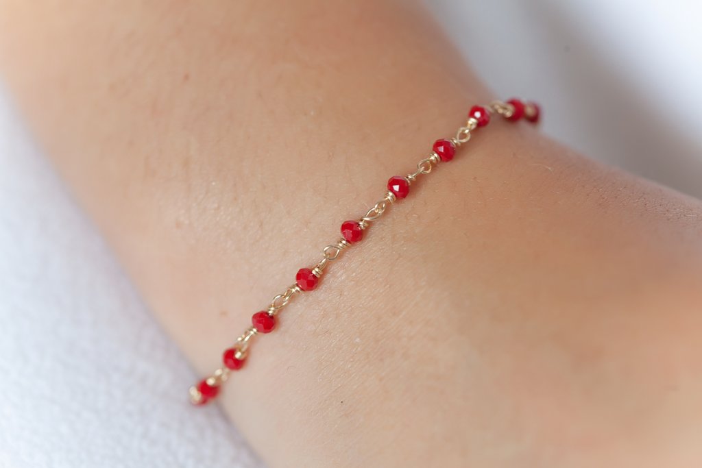 Armband mit bunten Steinen - 16 Karat vergoldet | Shop Nory