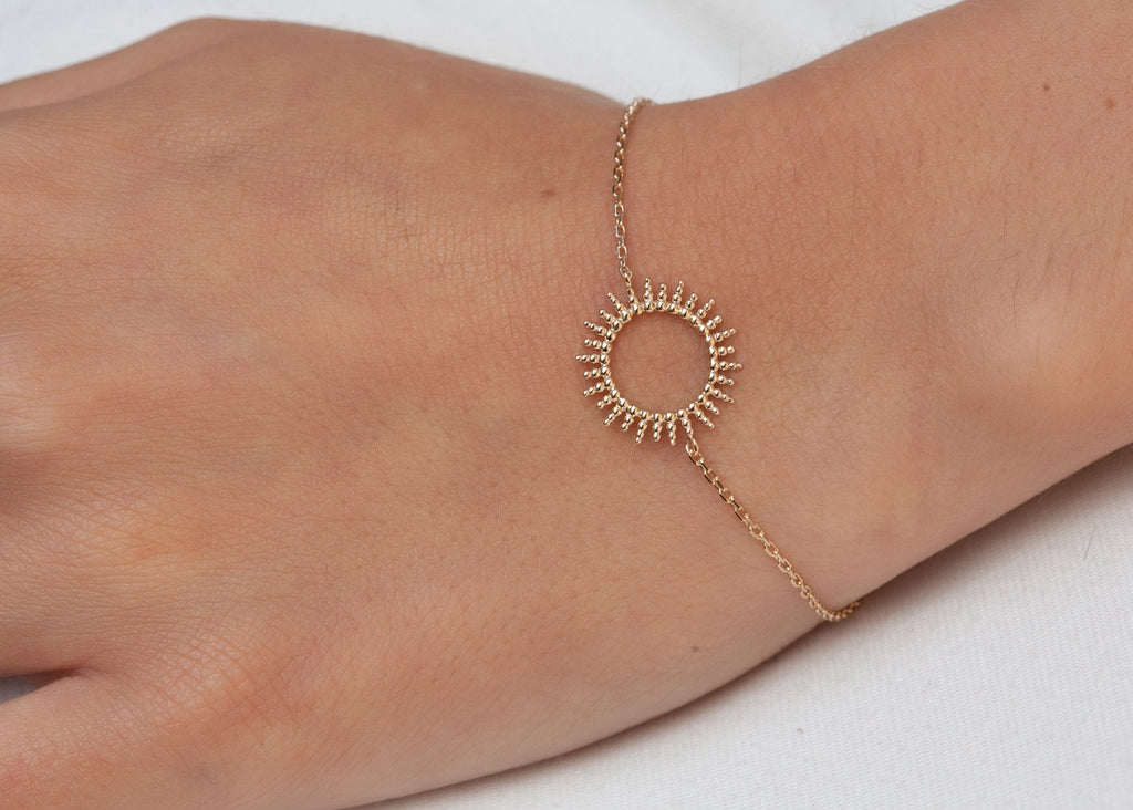 Armband mit Sonnensymbol | 18 Karat vergoldet | Shop Nory