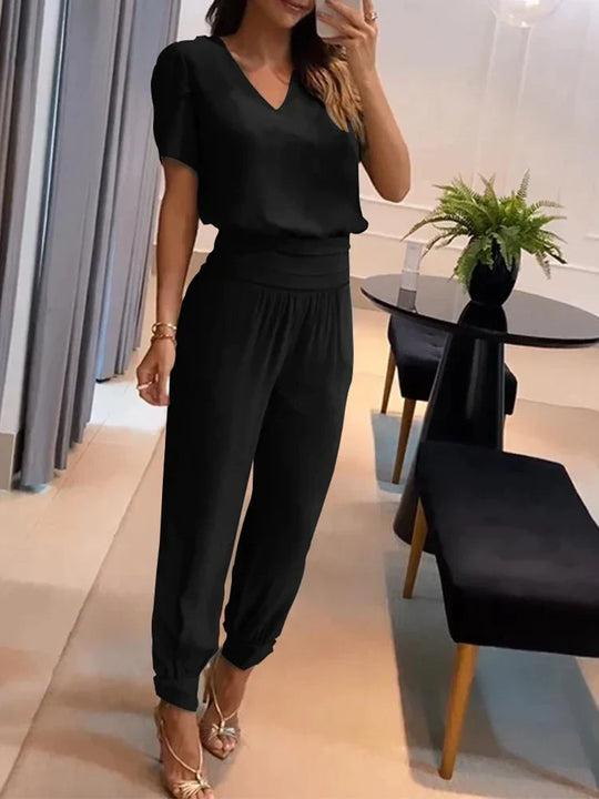 Lässiges Und Elegantes Damenoutfit