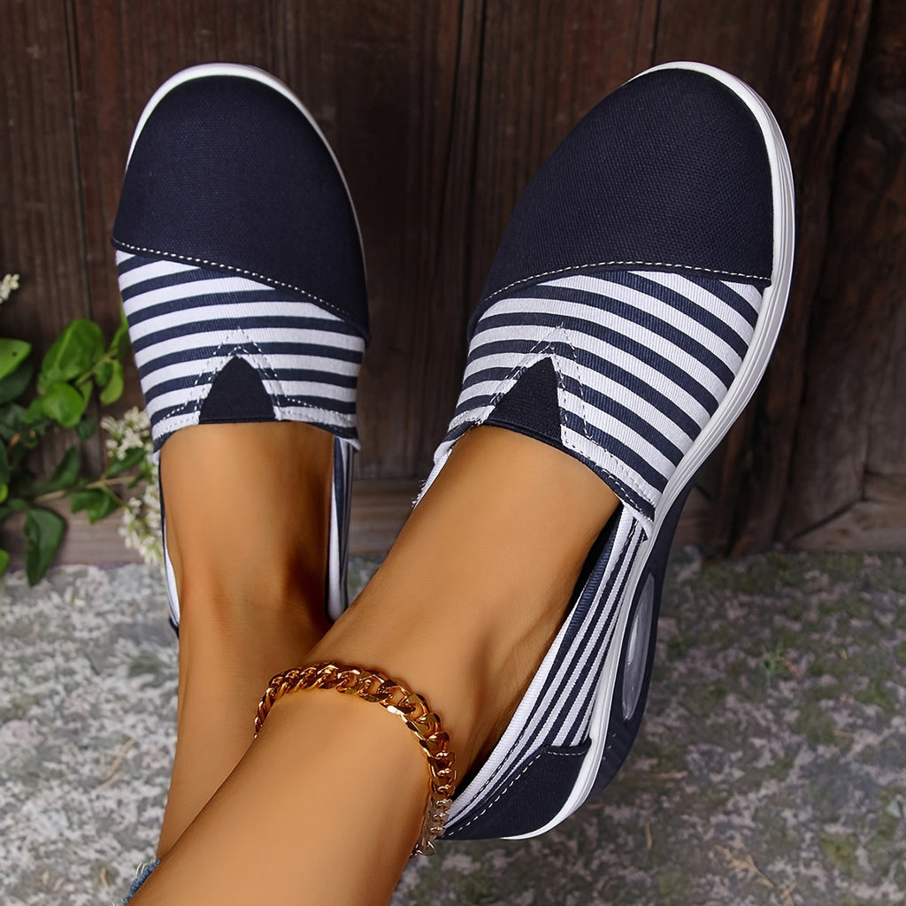 Gestreifte orthopädische Schuhe