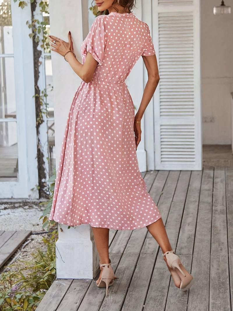 A-linien-kleid mit polka-dot-print und v-ausschnitt