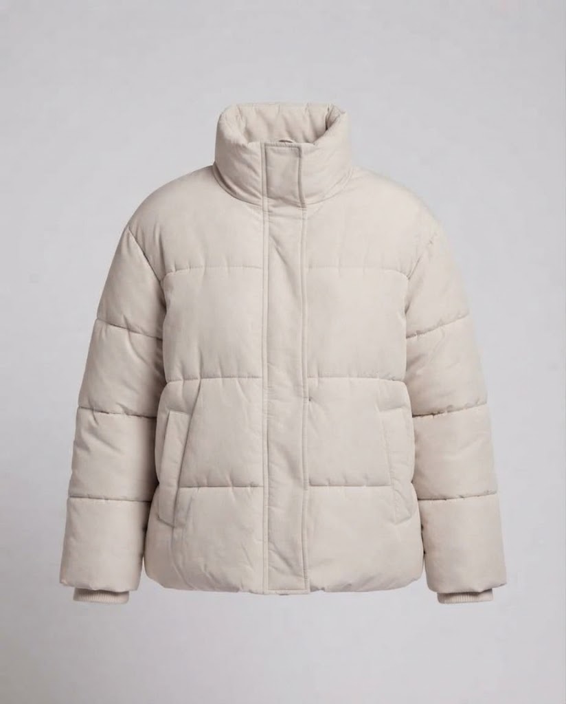 Damen Kurz-Pufferjacke mit hohem Stehkragen, asymmetrischem Reißverschluss und kastiger Oversize-Silhouette Shop Nory