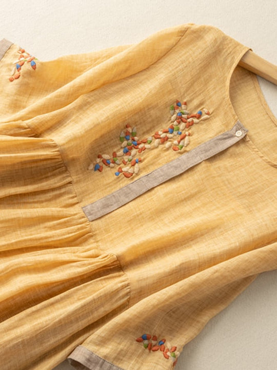 Besticktes Kleid aus Baumwolle