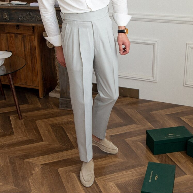 Classic: Stilvolle Hose mit Schnalle