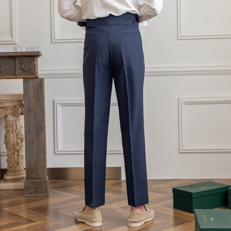 Classic: Stilvolle Hose mit Schnalle