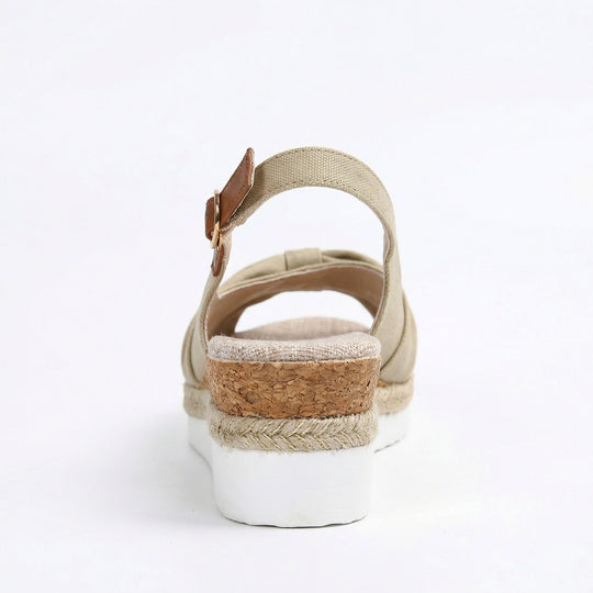 Orthopädische Sandalen mit Zehenspitzen