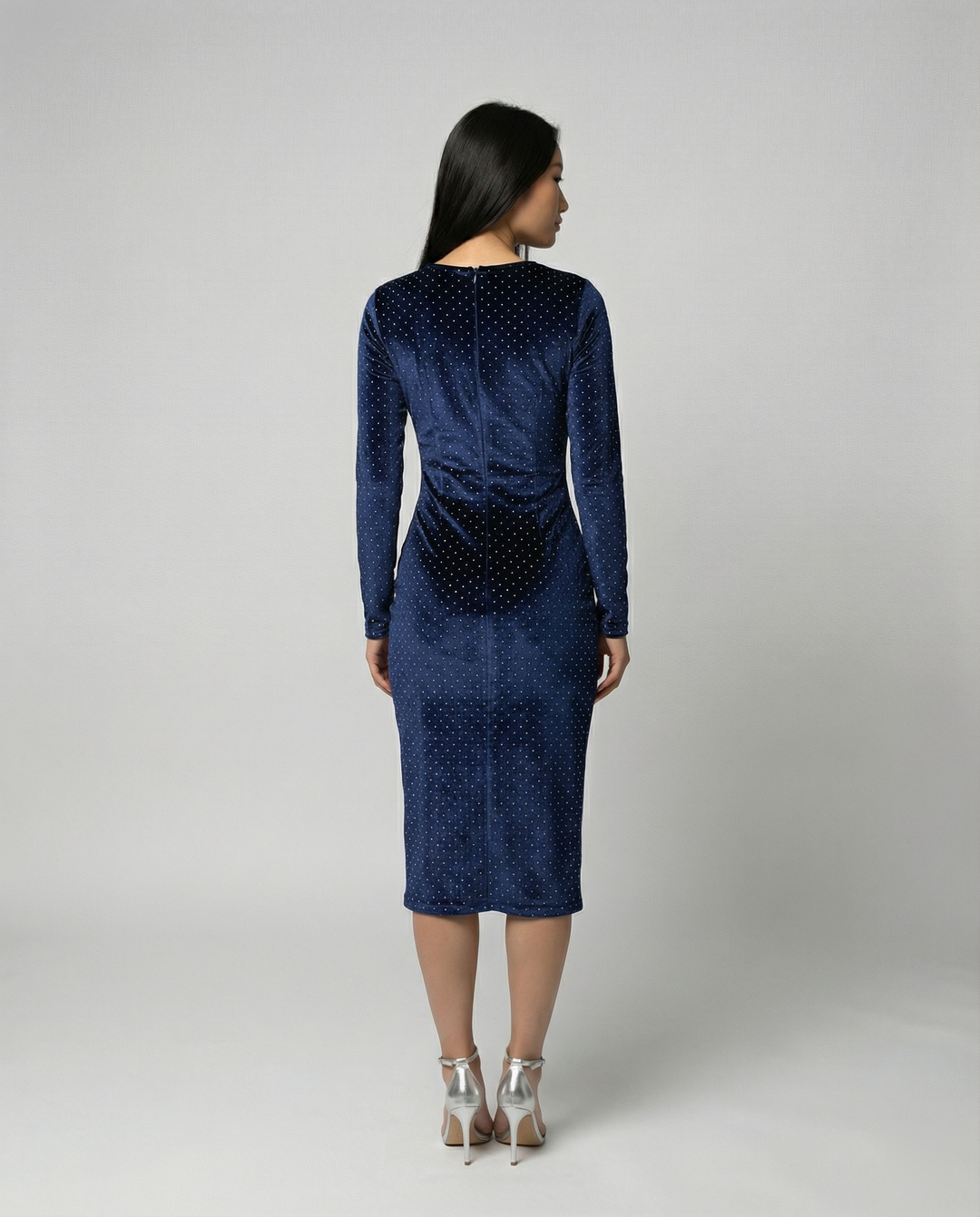 Damen Samt-Midikleid mit eleganten Pailletten und seitlichem Schlitz Shopnory