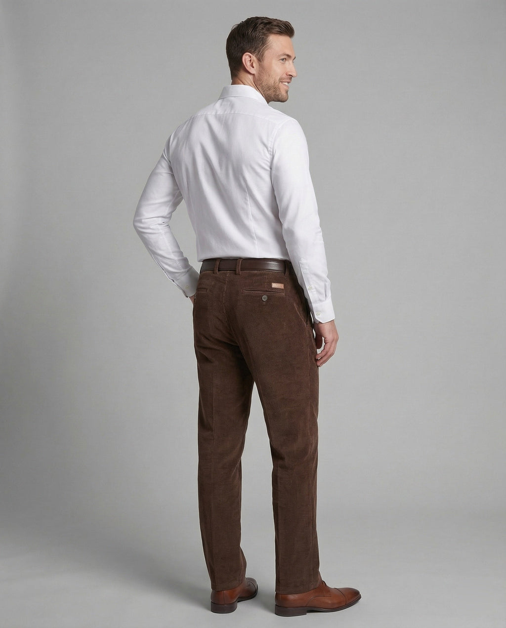 Herren Feincordhose mit Gürtelschlaufen