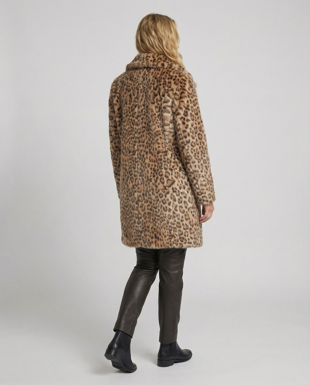 Mantel - Kunstpelz - Oversized Fit - Reverskragen - Leopardenprint