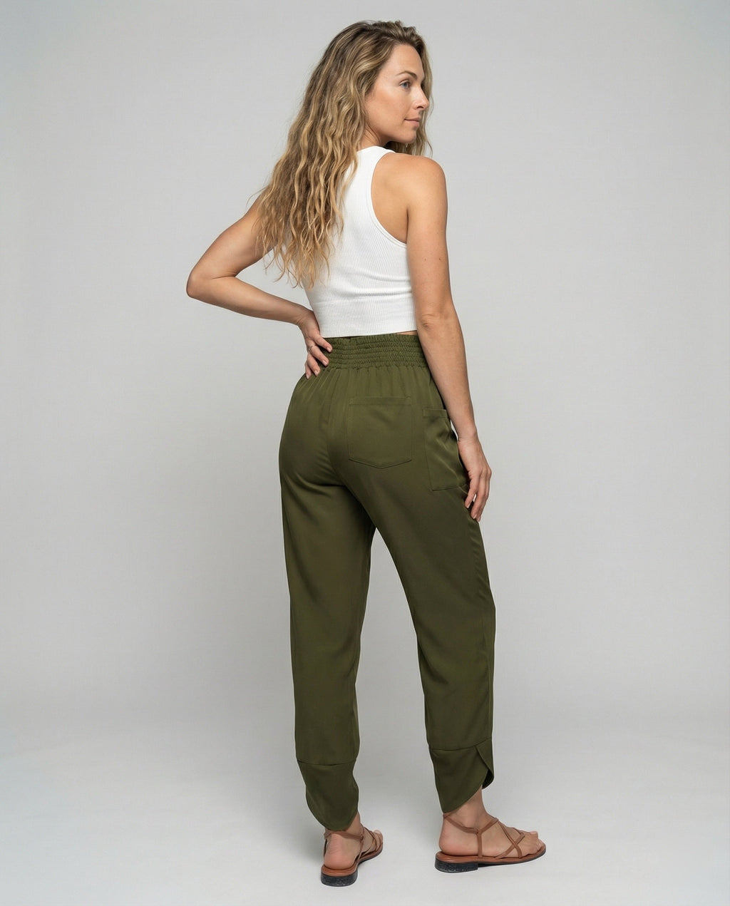 Damen elastische Freizeithose mit praktischen Taschen Shopnory