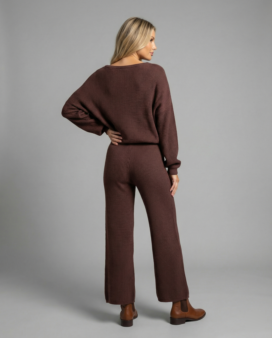 Damen Strickanzug mit lässigem Oversized-Schnitt und weiten Beinen Shopnory