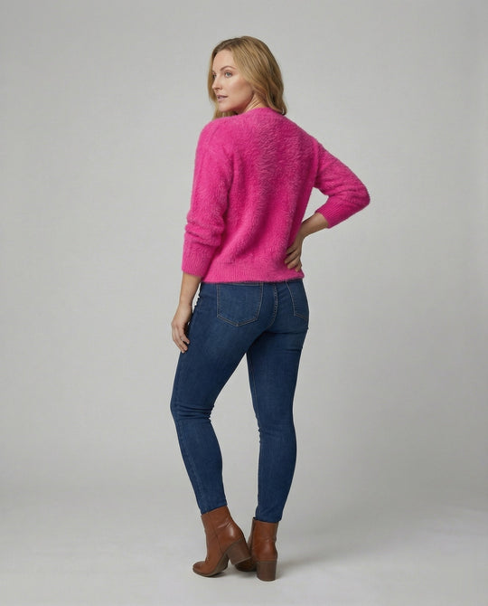 Strickjacke Damen kuschelig mit V-Ausschnitt und Knopfdetails