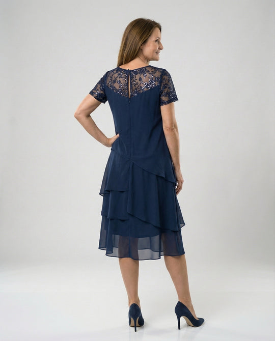 Damen Elegantes Schichtkleid mit Spitzenärmel und asymmetrischem Saum