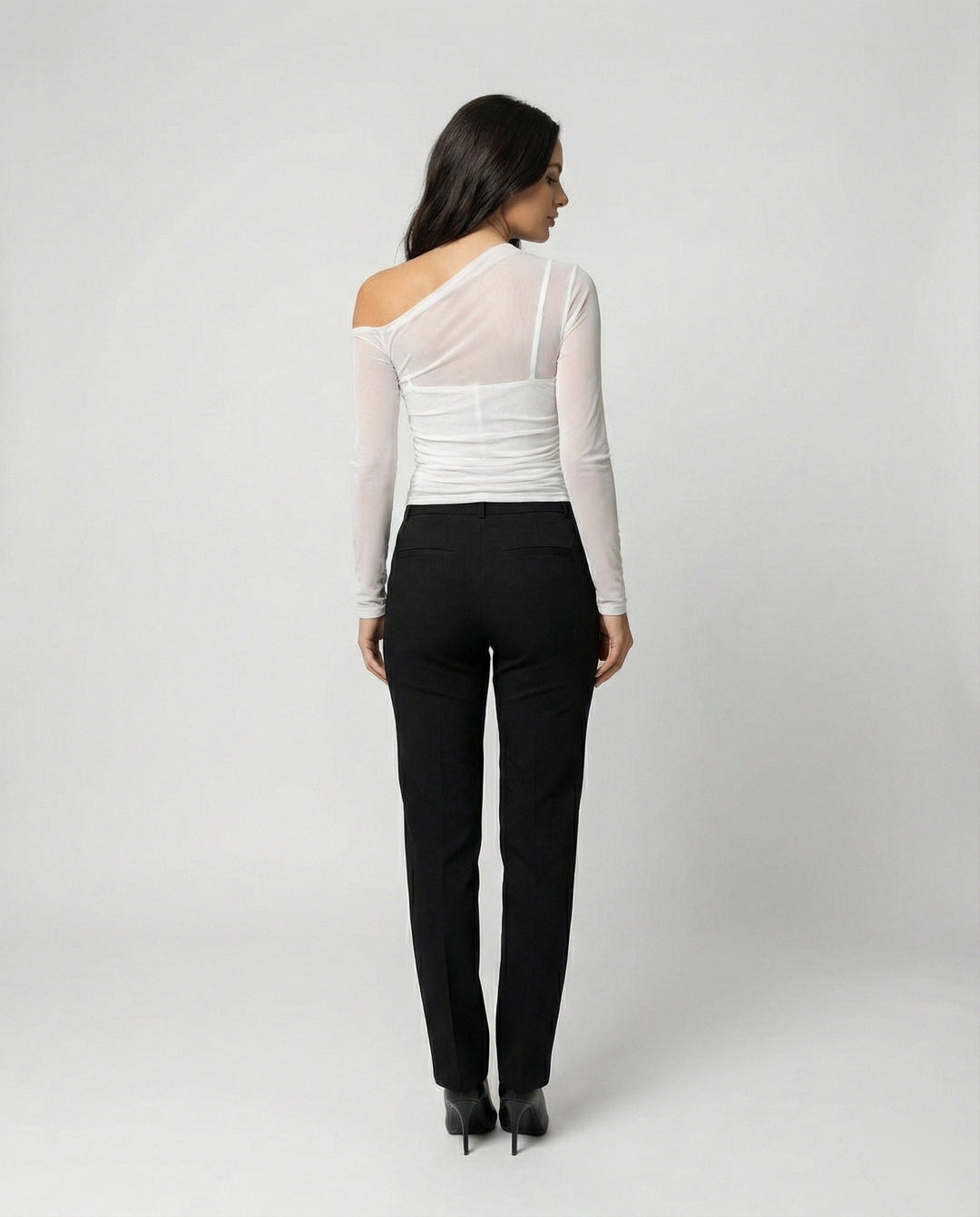 Damen Elegantes asymmetrisches Oberteil mit schulterfreiem Design und Raffung