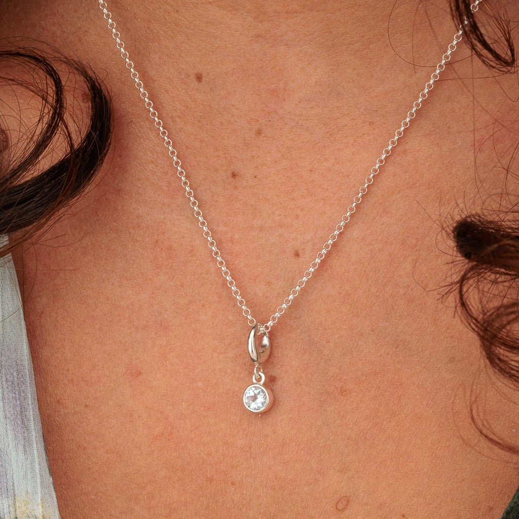 Dezember Geburtsstein Charm Halskette (Blauer Topas) | Shop Nory