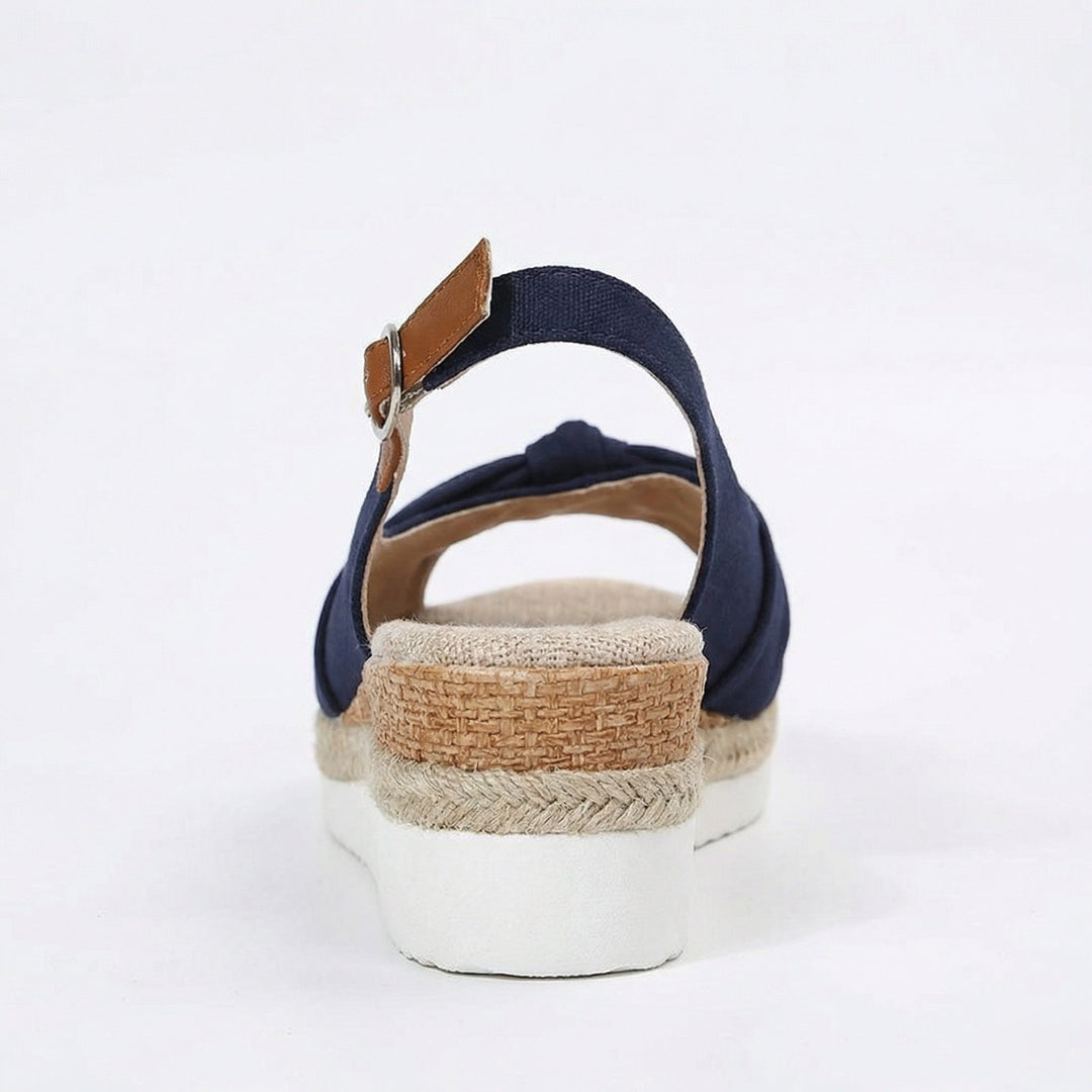 Orthopädische Sandalen mit Zehenspitzen