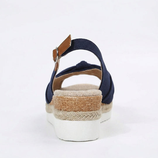 Orthopädische Sandalen mit Zehenspitzen