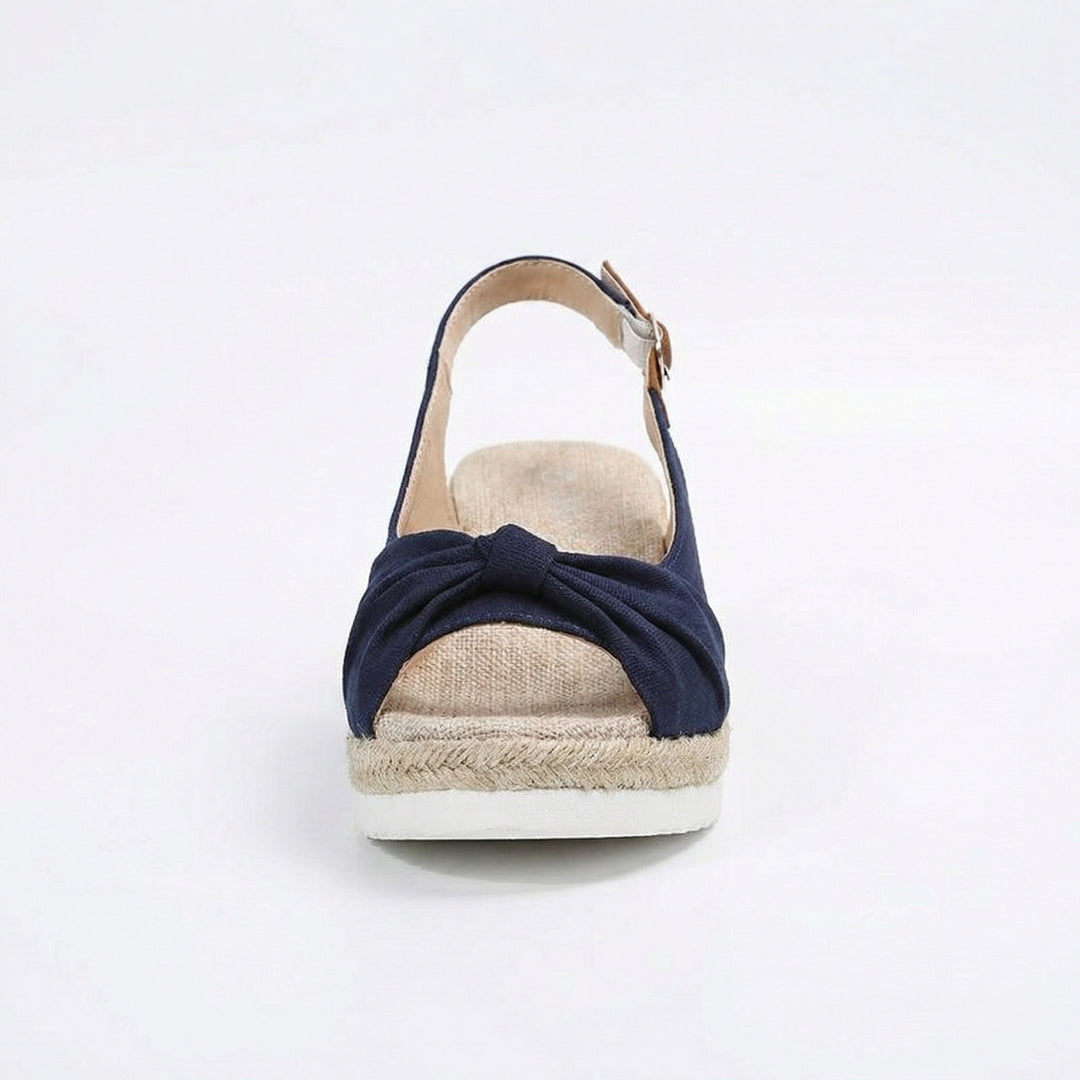 Orthopädische Sandalen mit Zehenspitzen