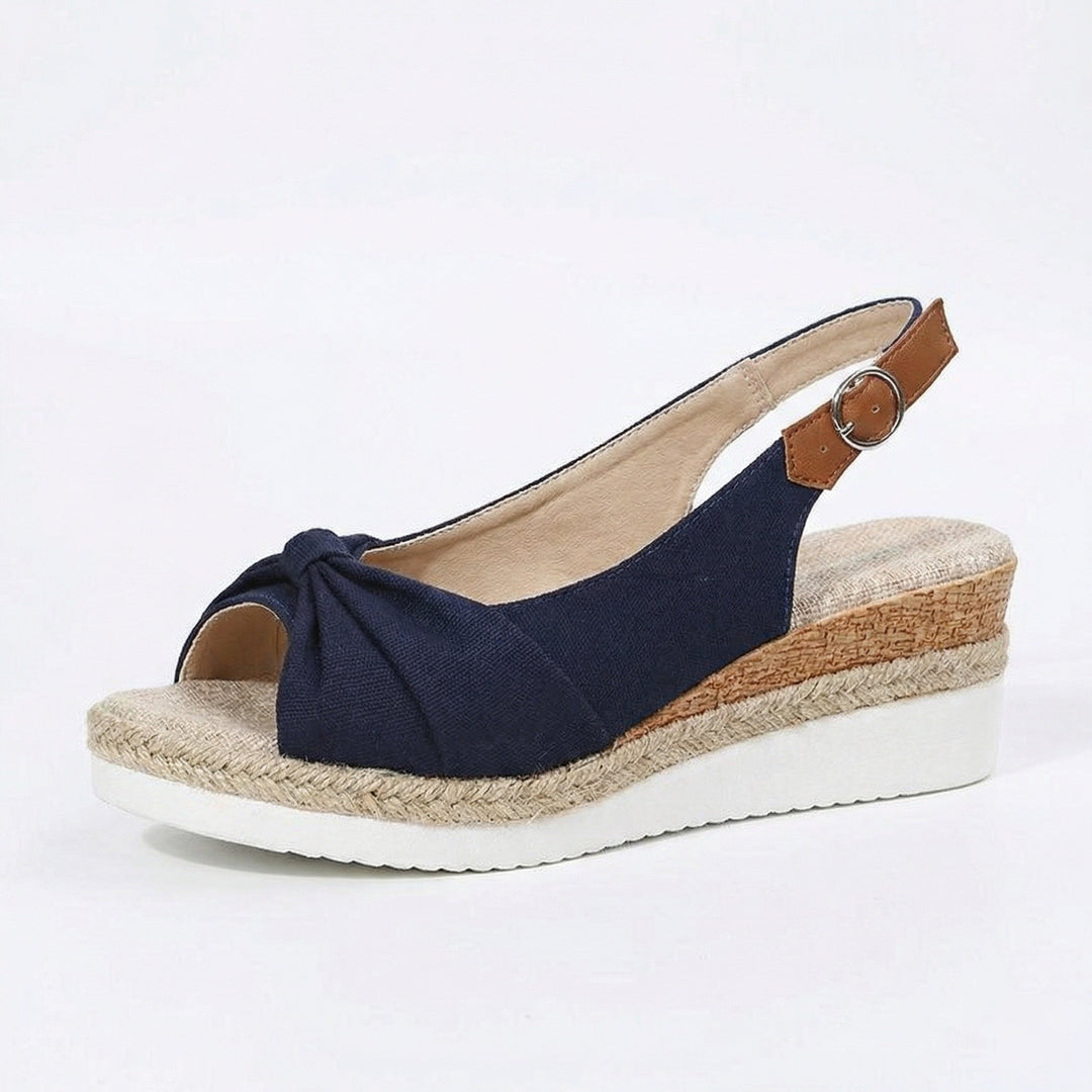 Orthopädische Sandalen mit Zehenspitzen