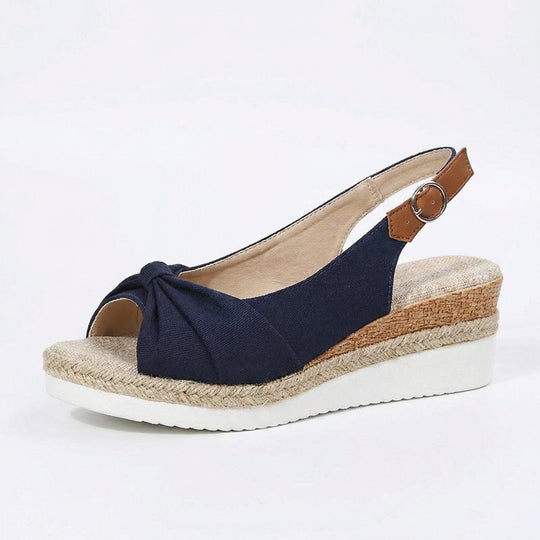 Orthopädische Sandalen mit Zehenspitzen