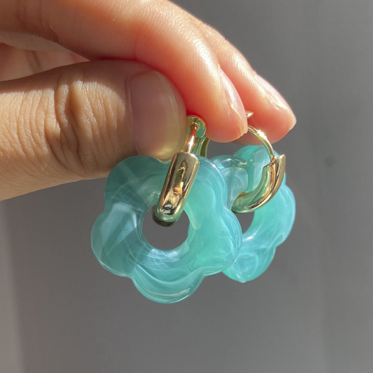 Goldvergoldete Blumen-Ohrringe - Valeria | Shop Nory