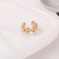 Bohemian Daisy Blume Ohr Cuff | Shop Nory