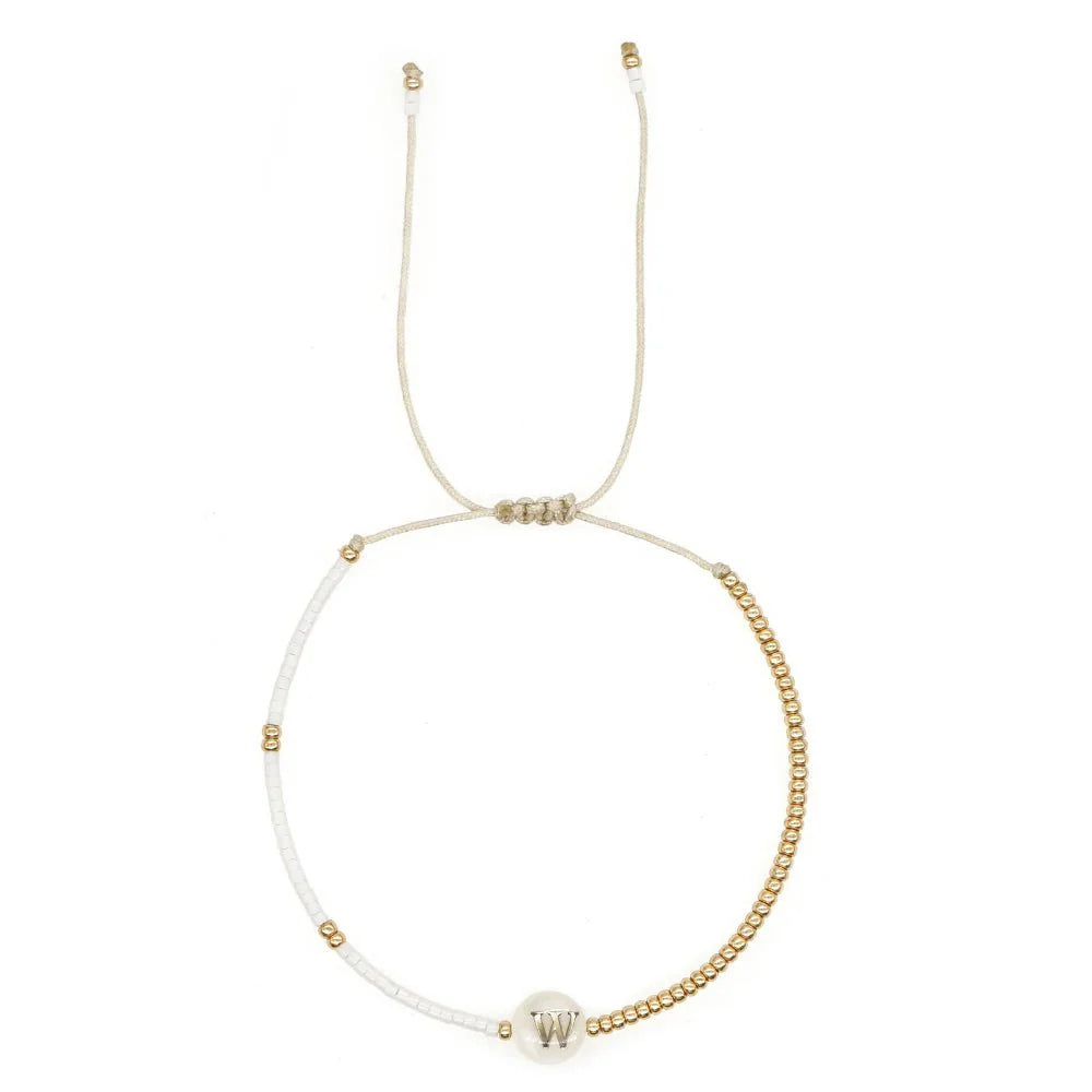 Boho Weiß & Gold Perlen Buchstaben Initial Perlen Armbänder