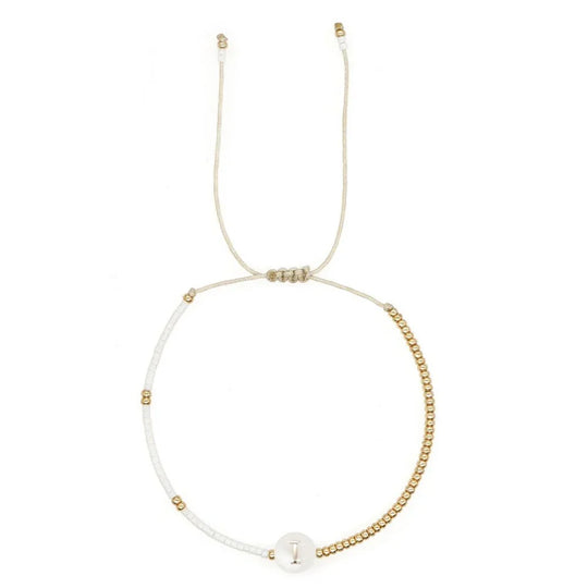 Boho Weiß & Gold Perlen Buchstaben Initial Perlen Armbänder