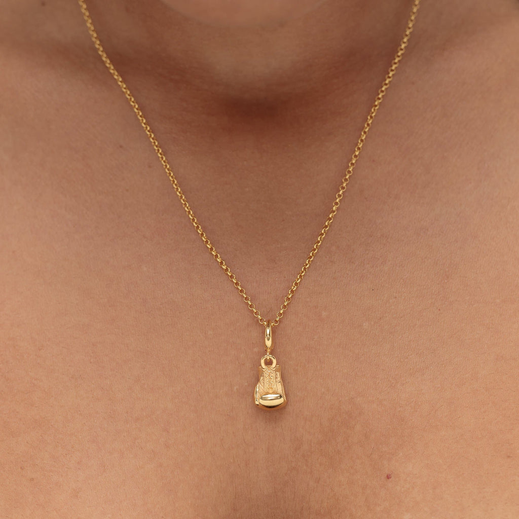 Gold Boxhandschuh Charm Halskette | Shop Nory