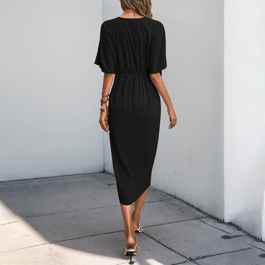 Einfarbiges unregelmäßiges Kleid mit Schulterärmeln