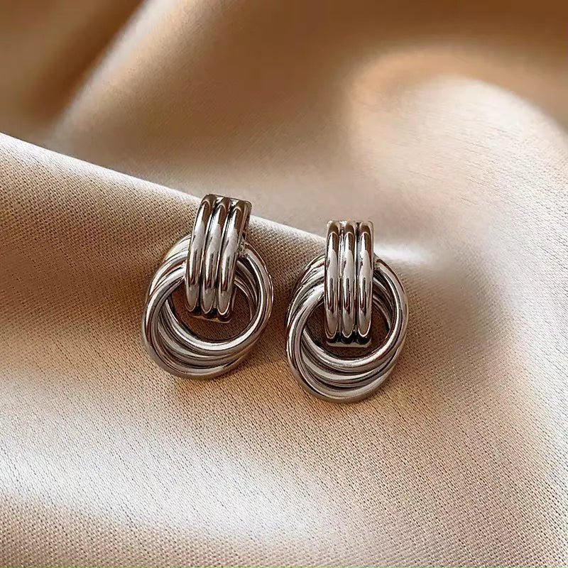 Chunky Hoop Knoten Herabhängende Stud Ohrringe | Shop Nory