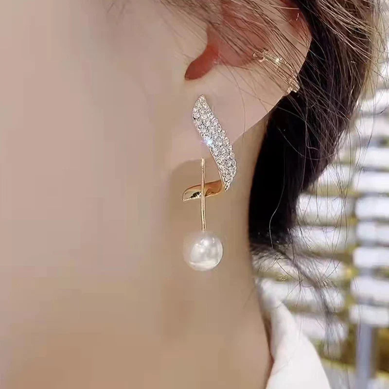 Klassische elegante Imitationsperlen Quaste Ohrringe | Shop Nory