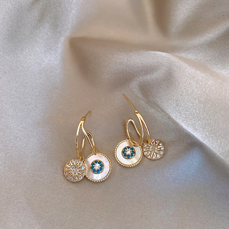 Klassische Runde Muschel Blumen Anhänger Ohrringe | Shop Nory
