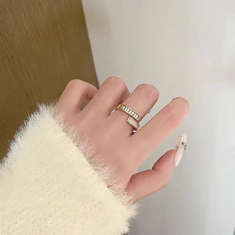 Klassische Shell Kreuzverstellbare Ringe | Shop Nory