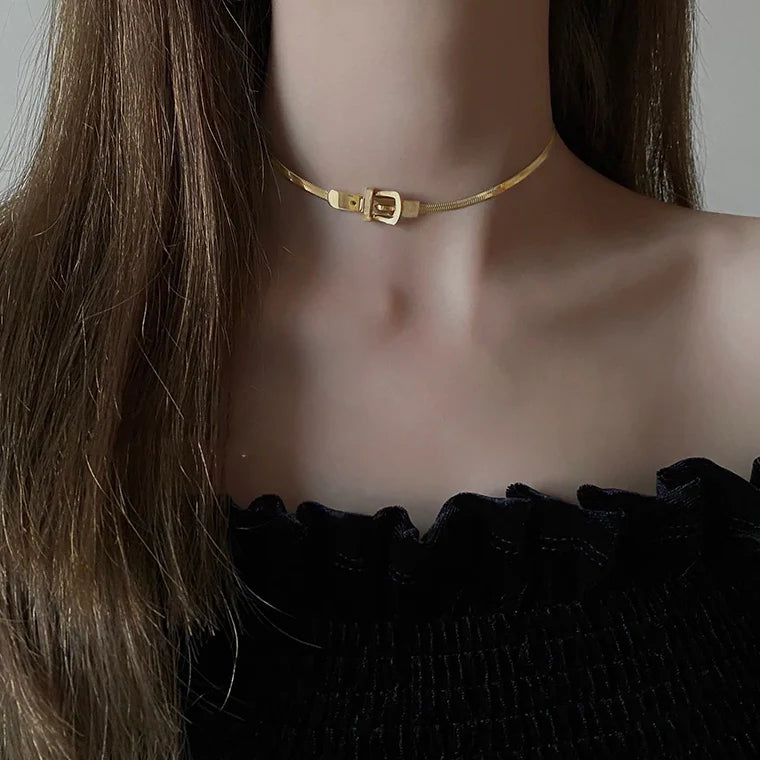 Schnallenform Titanstahl Choker Halskette | Shop Nory